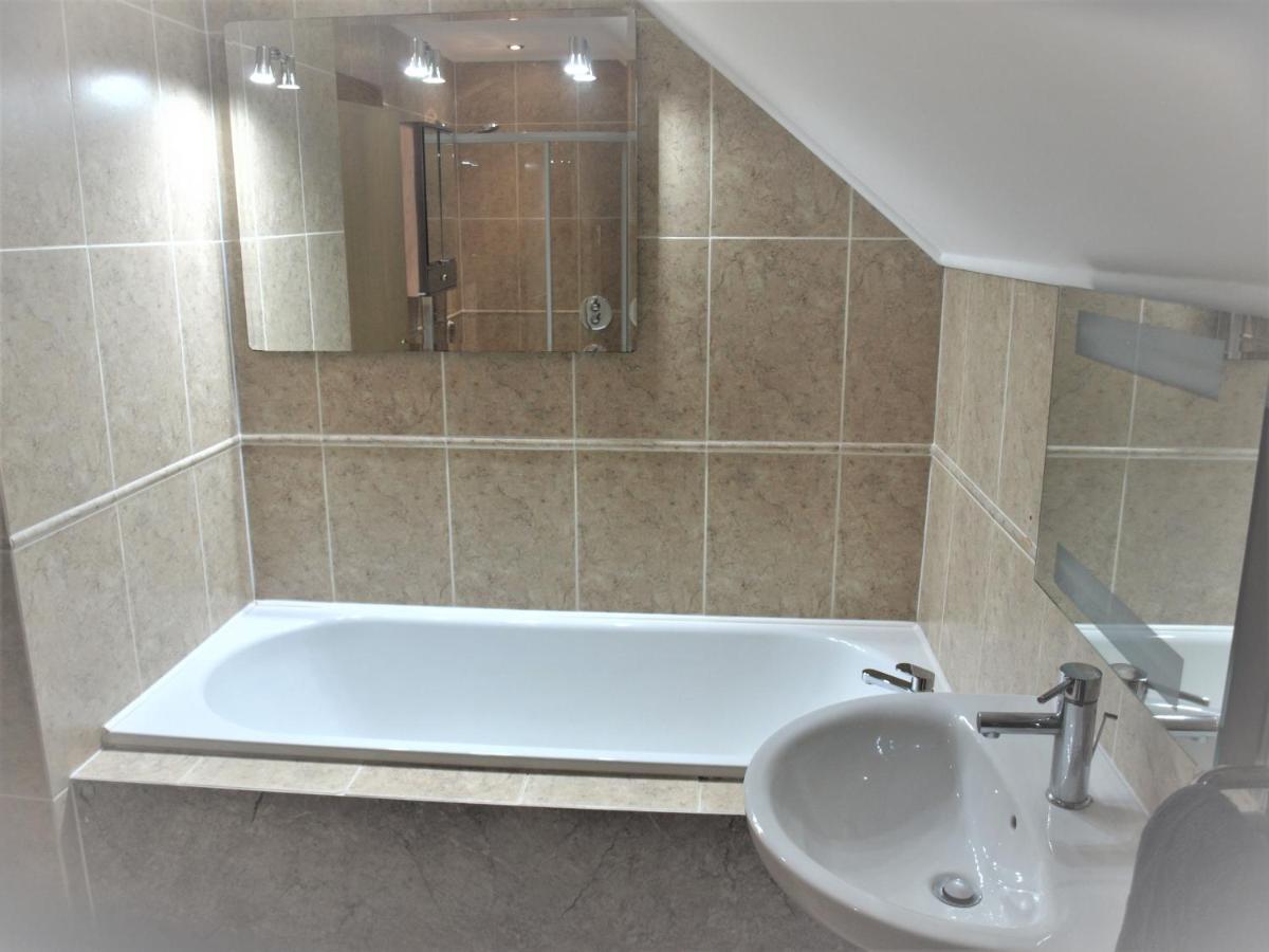 Oban Suites And Lodges By The Sea Exteriör bild